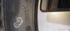 Ford s-max 235/55R17 103V XL - 3