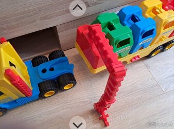 Ťahač smetiarske auto - 3