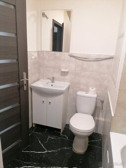 1-izbový byt s balkónom, IHNEĎ VOĽNÝ - 3