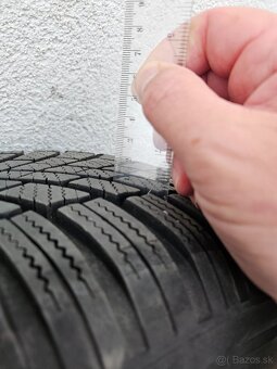 Zimne pneu Bridgestone 215/60 R17 - 3