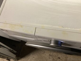 slim ( úzka) pracka LG ma aj parne pranie. - 3