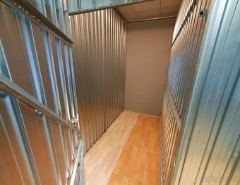 Malý Interný Sklad H2 (3,5 m²) na prenájom (Petržalka, Holíč - 3