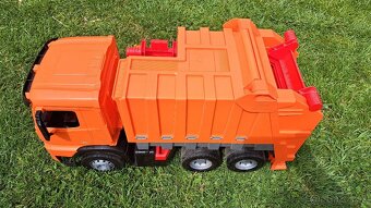 Smetiarské auto - 3