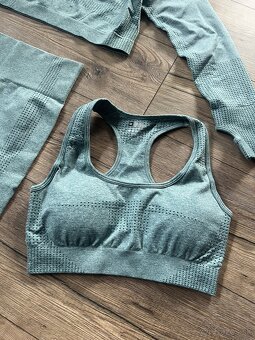 Damsky mentolovy elasticky 3 ks set na cvicenie, vel. M - 3