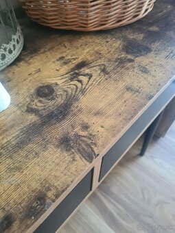 Konzolovy stolik - 3