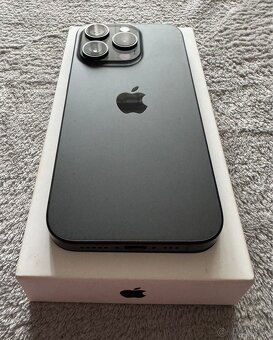 iPhone 15 Pro, Black Titanium - 3