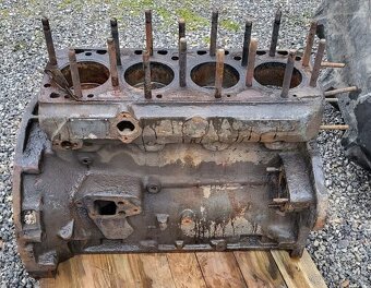 Blok motora zetor 8145 - 8245 - lkt 81 STANDARD - 3