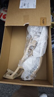 Predam plast na stolicky - 3