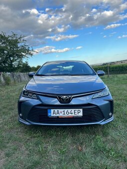 Toyota Corolla sedan 1.5 Style 2022
- 3