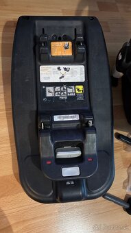 Joie i-base advance zakladna +vajíčko - 3