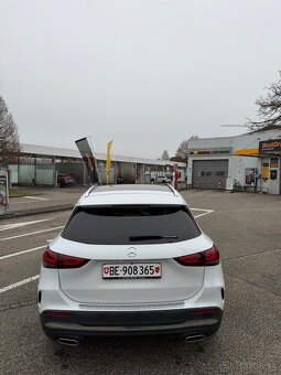 Mercedes benz GLA 220d - 3