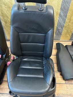 Predám celokoženné sedačky Octavia 2 RS . - 3