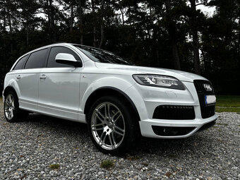 Audi Q7 3.0 TDI S-line Quattro 7 míst - 3