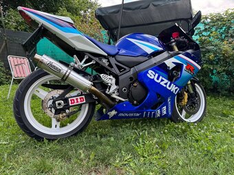 SUZUKI GSXR 600 K4 - 3