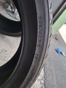 Bridgestone 225/40 R19 - 3