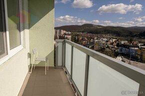Na predaj 3 izbový byt Trenčín, Sihoť, komplet rekonštrukcia - 3