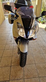 Predám Honda Vfr800 - 3