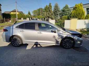 Toyota Corolla sedan 1,5i A/T r.v.2023. - 3