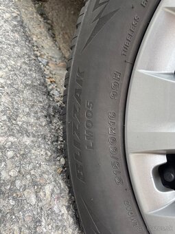 215/60 R16 112/16 99V6J - 3