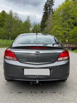 Opel Insignia 2.0 CDTI 130k Cosmo - 3