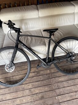 CUBE agref-TREK FX3-CANYON Roadlite-GENESIS brodvej-PINACLE - 3