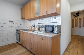 REZERVOVANÉ l NA PREDAJ 3 IZBOVÝ BYT S BALKÓNOM, DUNAJSKÁ ST - 3