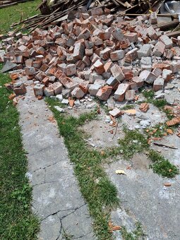 Tehly darujem za odvoz. - 3