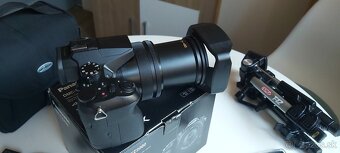 Panasonic Lumix DMC-FZ2000 - 3