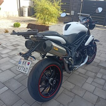 Triumph Speed Triple 1050 - 3