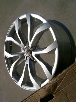 AUDI R18 hliníkové disky 5x112 ET42 - 3