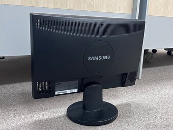 Predam 24” monitor SAMSUNG - 3