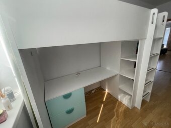 Detská posteľ s uložným priestorom a detkým stolom (SMÅSTAD) - 3