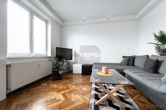 Zrekonštruovaný tehlový 2i (2,5i) byt s výťahom na Severe - 3