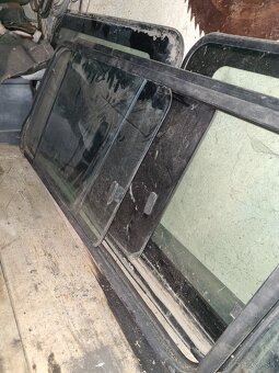 Okna nissan patrol y60/y61 - 3