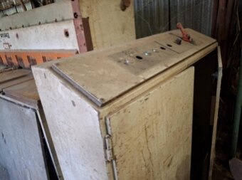 Rok výroby 1977, tabulové nůžky NTE 2000/2,5B - 3