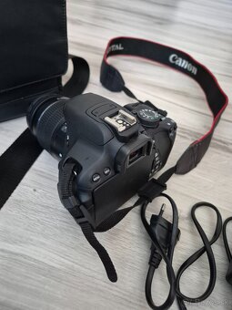 Canon EOS 700D - 3