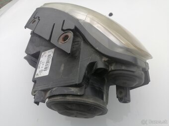 Predam svetlo na vw passat B6 - 3