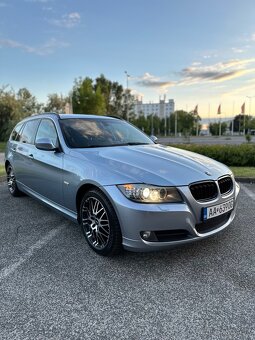 BMW 318d E91 Automat, Xenóny - 3