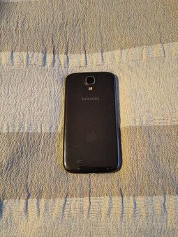 Samsung galaxy S4 čierny plne funkčný ma prasknutý displej a - 3