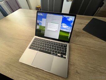 Macbook Air 13" M1 Strieborný SK - 3
