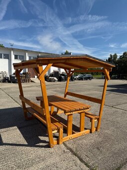 Masívne sedenie kryté, altanok - 3