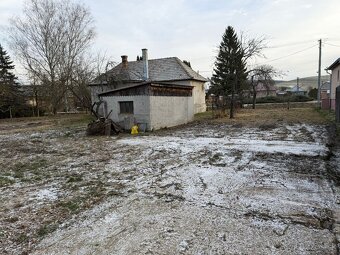 Rodinný dom s dvojpozemkom - 3