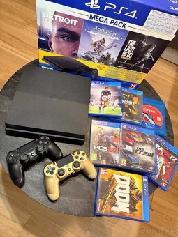 PlayStation 4 Slim + 2 ovládače + 7 hier + krabica - 3
