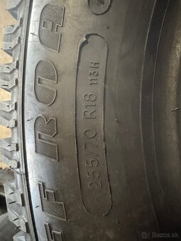 Pneu 225/70 R18 - 3