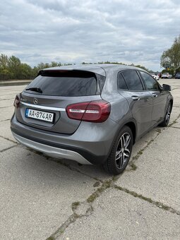 Mercedes-Benz GLA 180 - 90 kW Benzín - 3