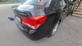 chevrolet cruze - 3