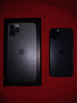 iPhone 11 Pro 256 GB Midnight Green Predám Vymením - 3