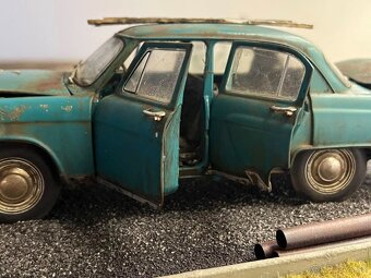 1:18 VOLGA GAZ 21R - Tyrkysová - IST Models (vrak) - 3