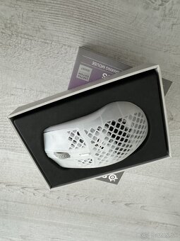 SteelSeries Aerox 3 Ghost Wireless - 3