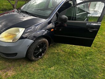 Ford fiesta - 3